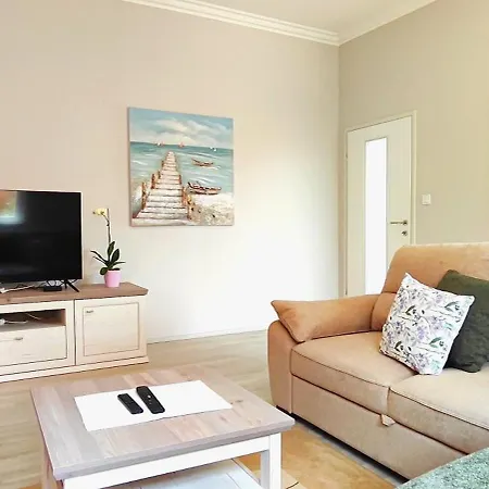 Gabi - Private Parking Apartment