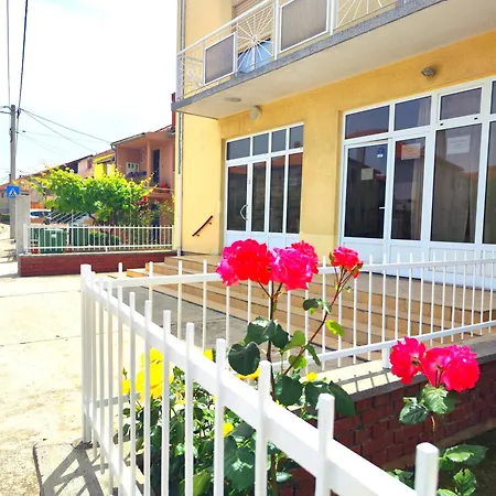 Gabi - Private Parking Apartman