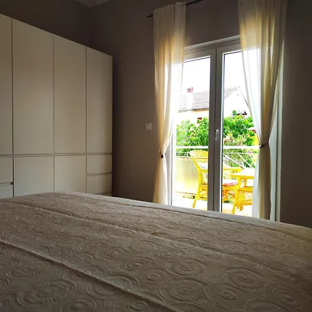 Apartman Gabi - Private Parking