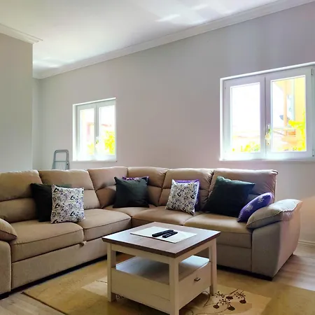 Gabi - Private Parking *