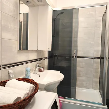 Appartement Gabi - Private Parking *