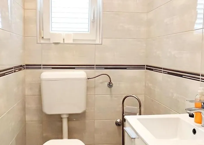 Gabi - Private Parking Apartment Zadar