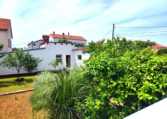 Gabi - Private Parking Apartment *